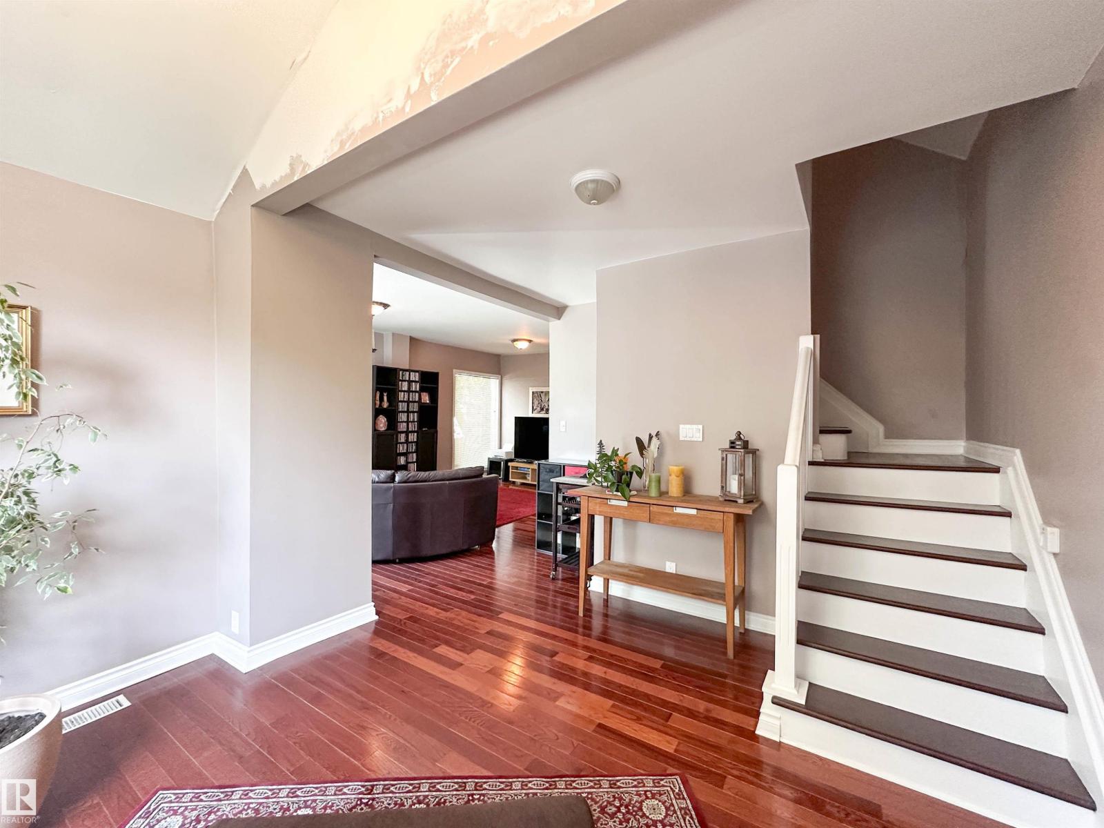 11825 80 ST NW - 20