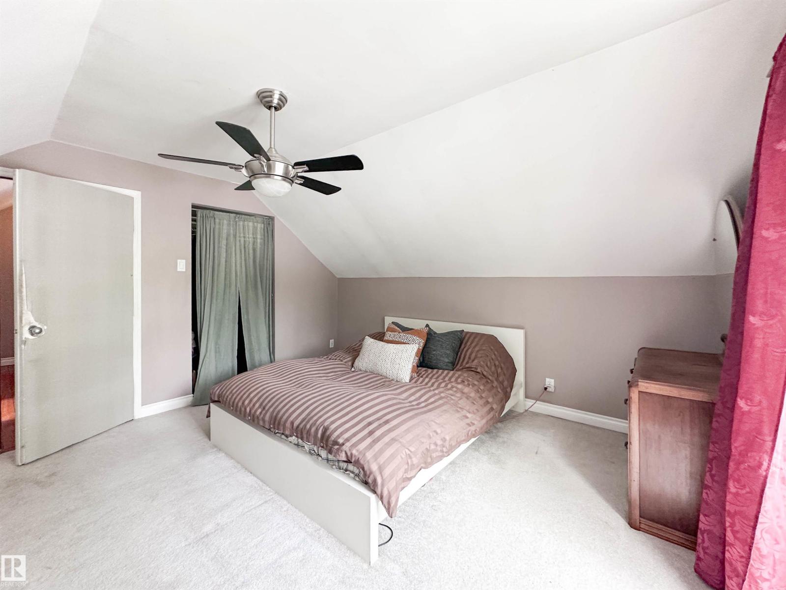 11825 80 ST NW - 28