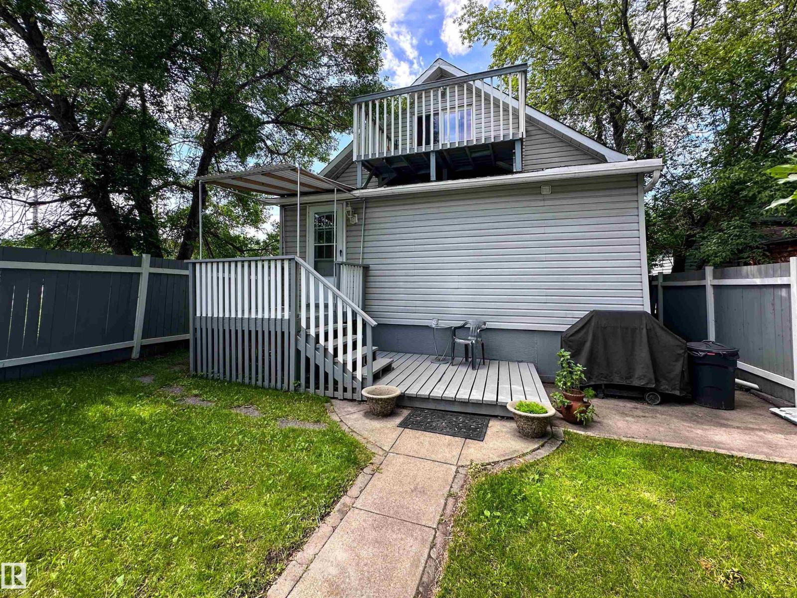11825 80 ST NW - 32