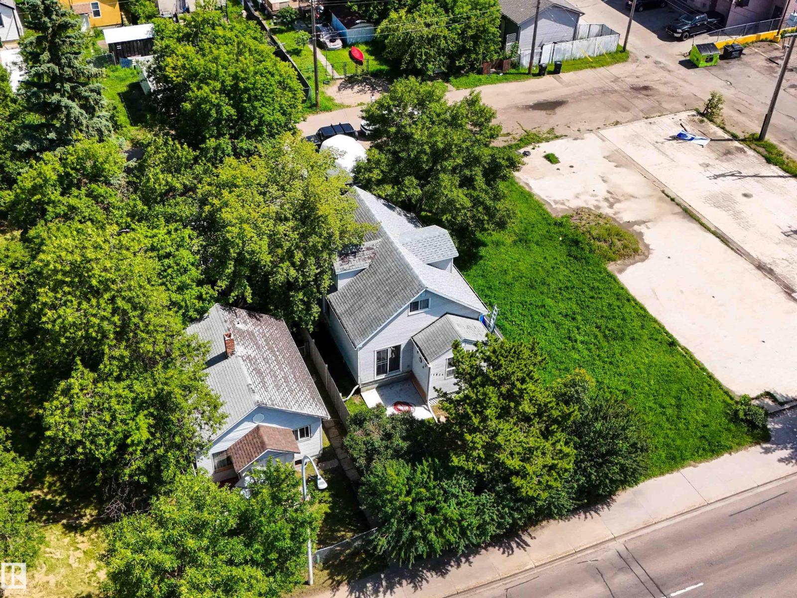 11825 80 ST NW - 34