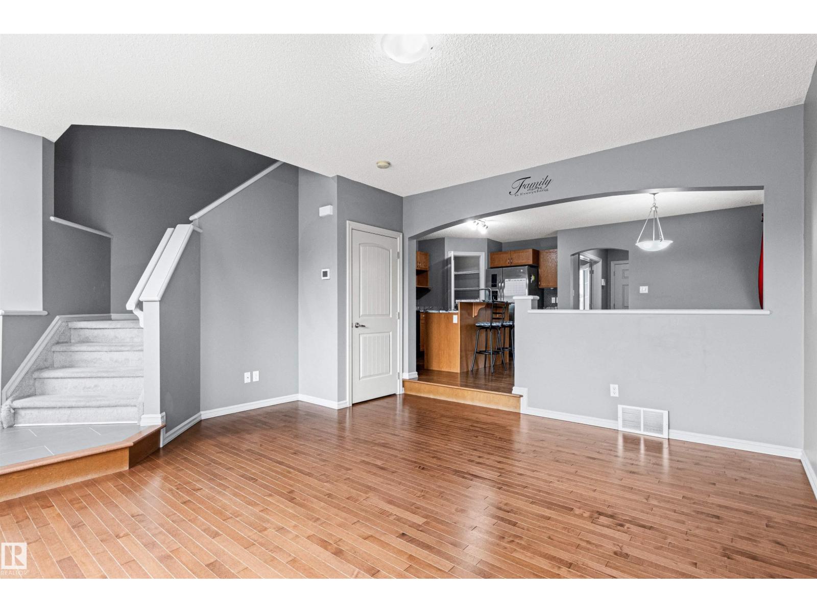 1154 35A AV NW - 18