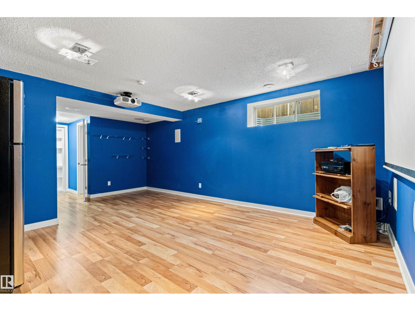 1154 35A AV NW - 34
