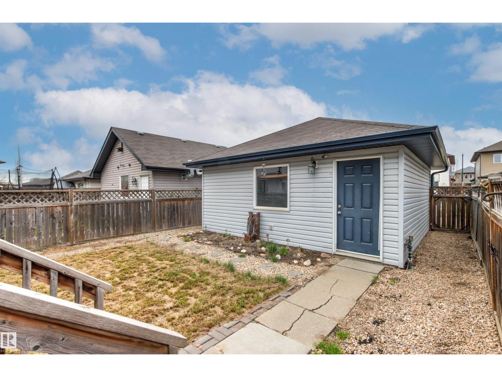 1154 35A AV NW - 51