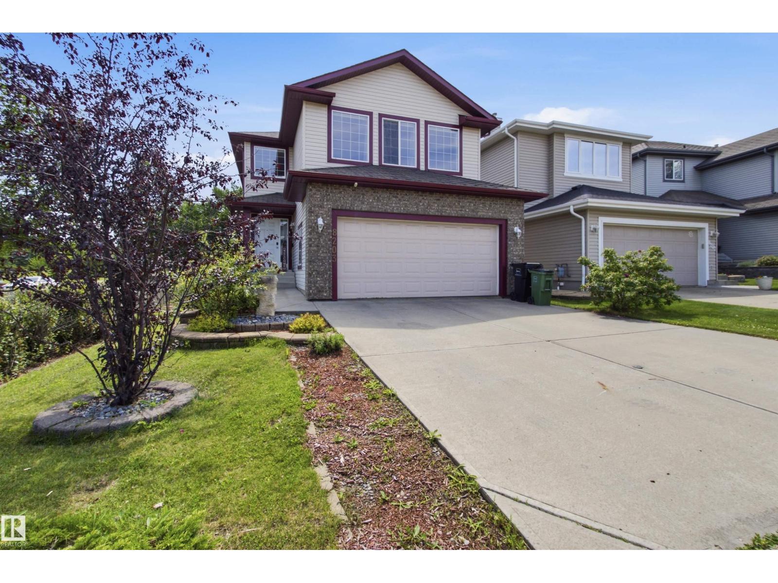 8203 5 AV SW - 2
