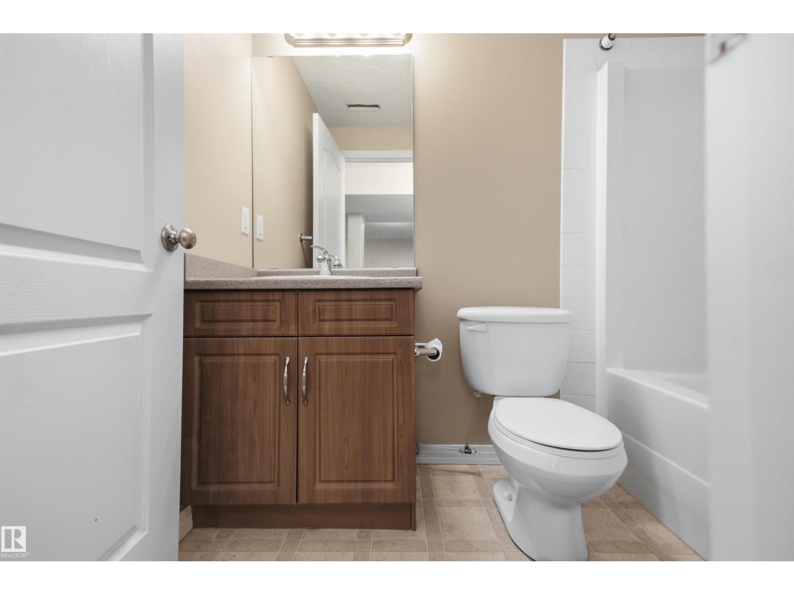 8203 5 AV SW - Image 42