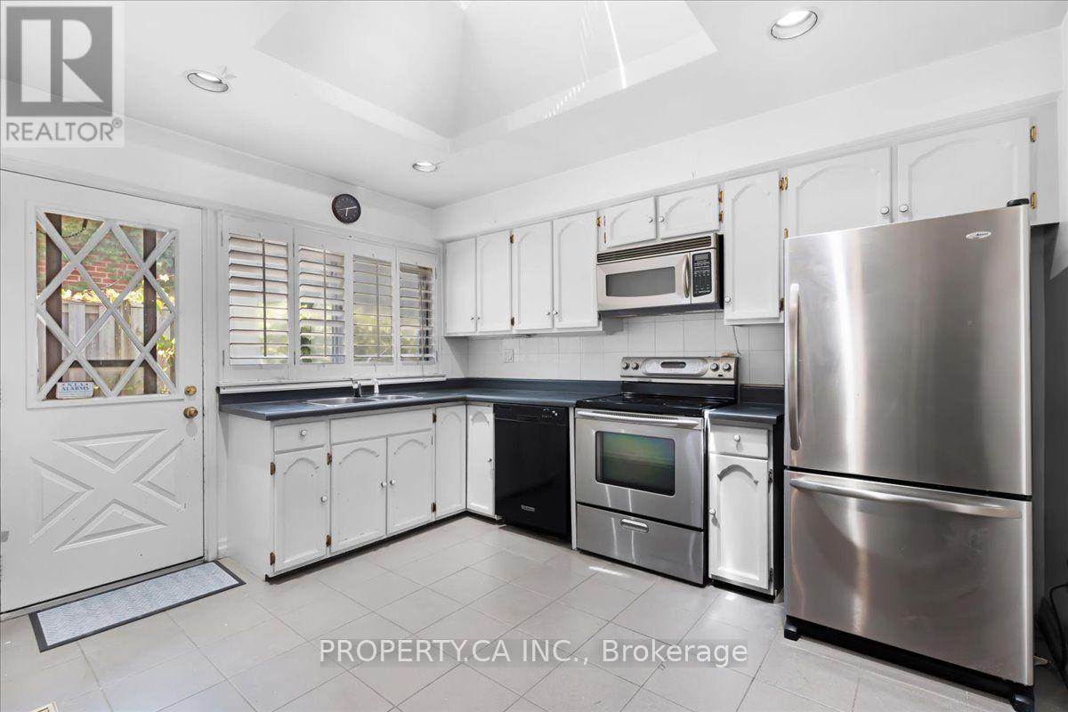 48 KENNARD AVENUE - 14