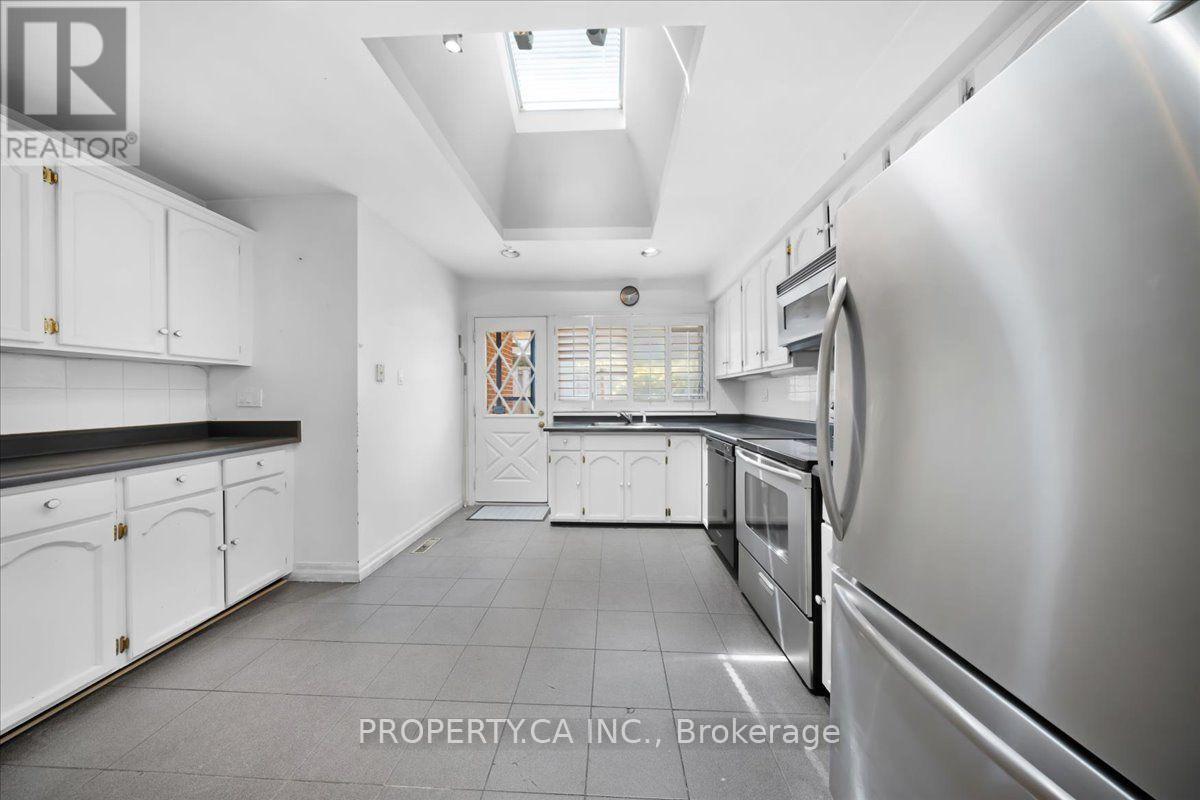 48 KENNARD AVENUE - 15