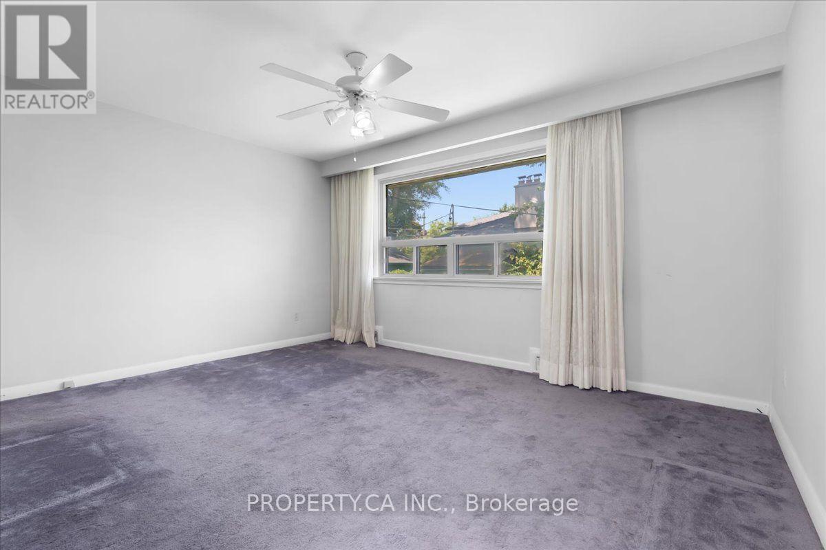 48 KENNARD AVENUE - 17