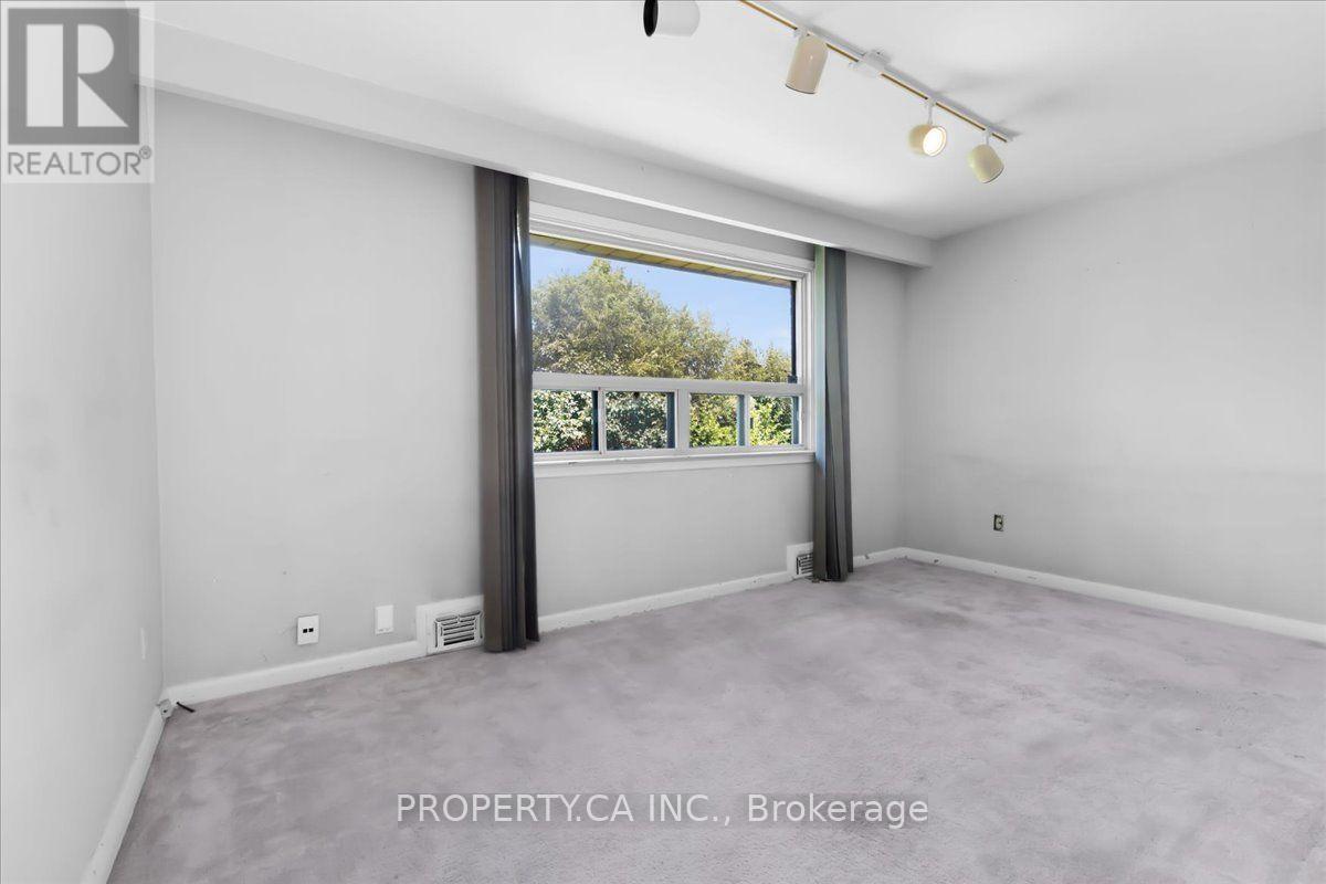48 KENNARD AVENUE - 20