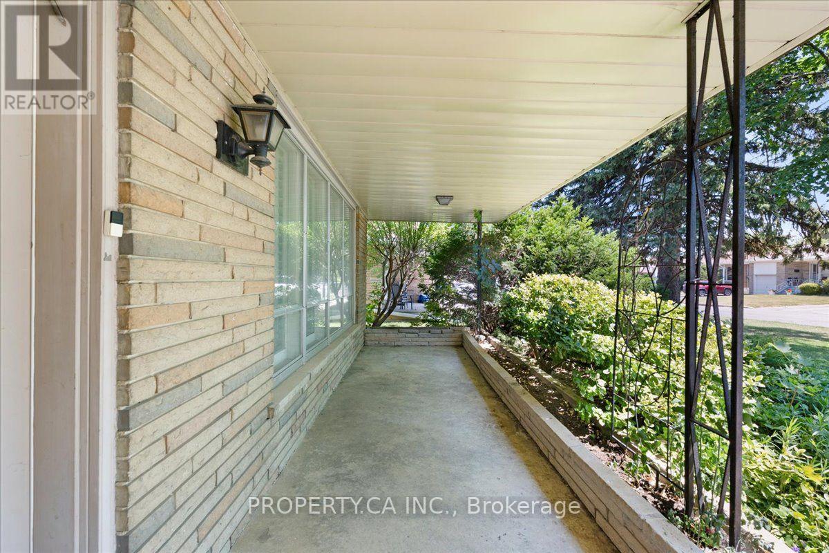 48 KENNARD AVENUE - 3