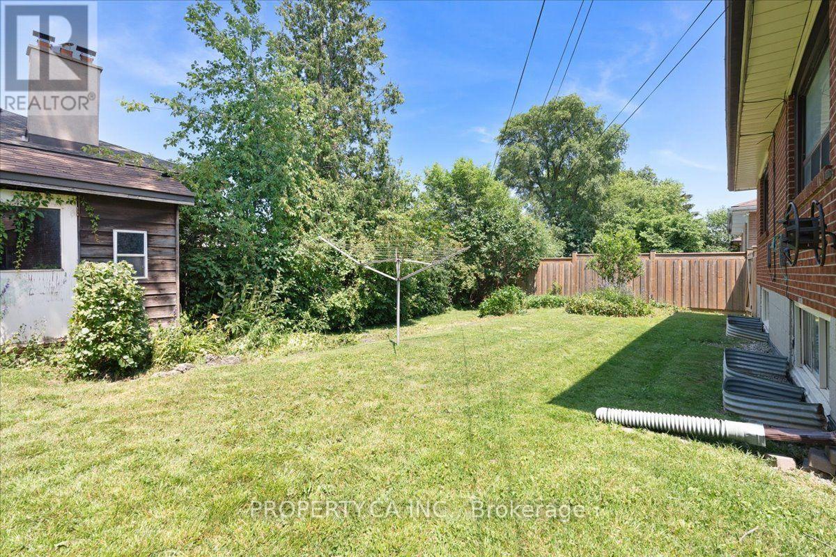 48 KENNARD AVENUE - 35