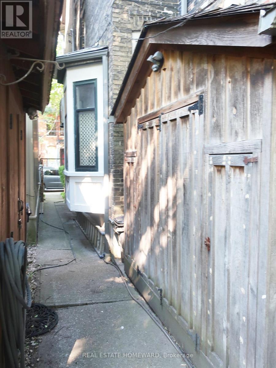 45 GRANT STREET - 36