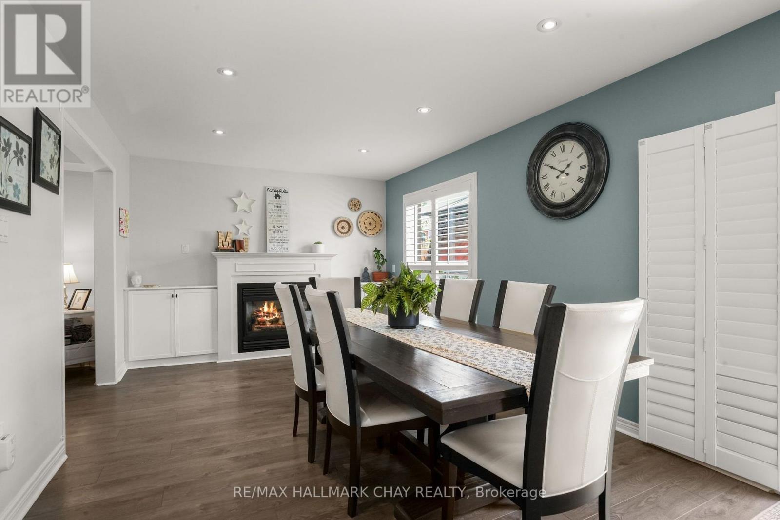 110 HENDERSON CRESCENT - 15