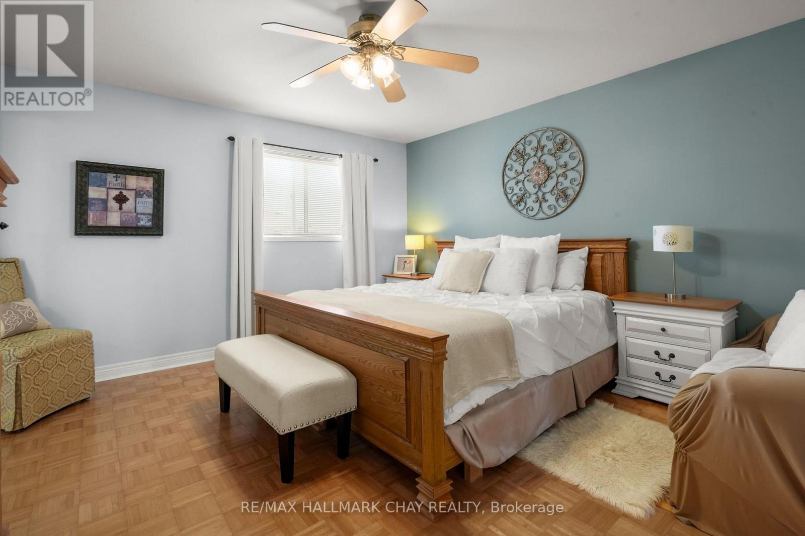 110 HENDERSON CRESCENT - 25