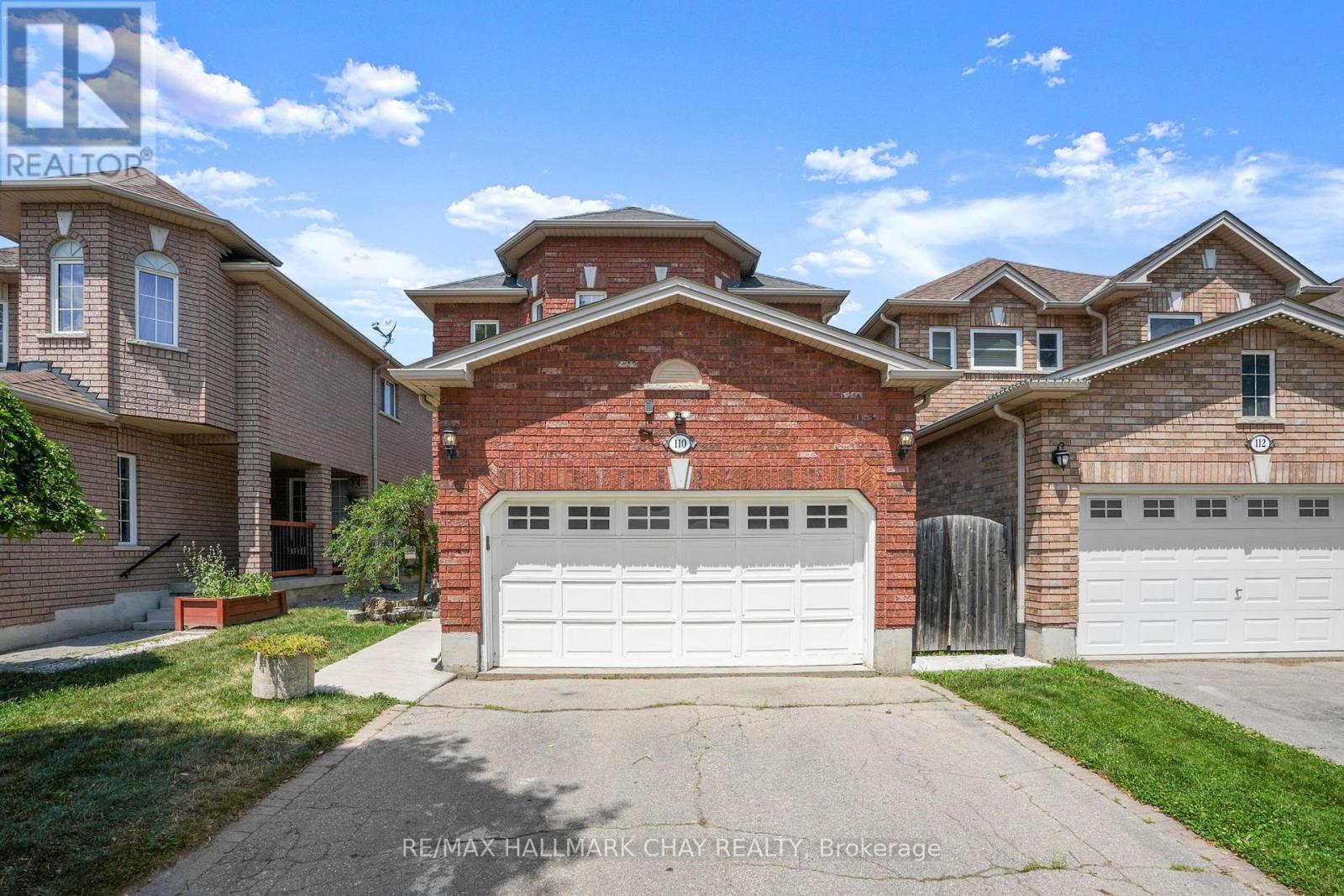 110 HENDERSON CRESCENT - 3