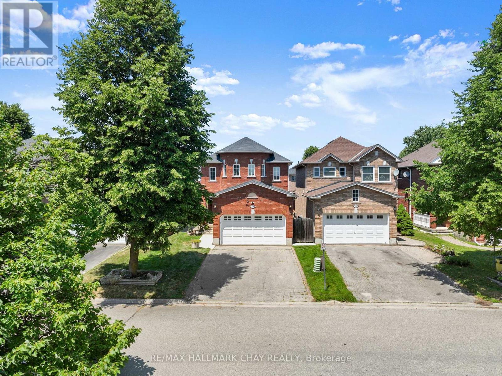 110 HENDERSON CRESCENT - 49