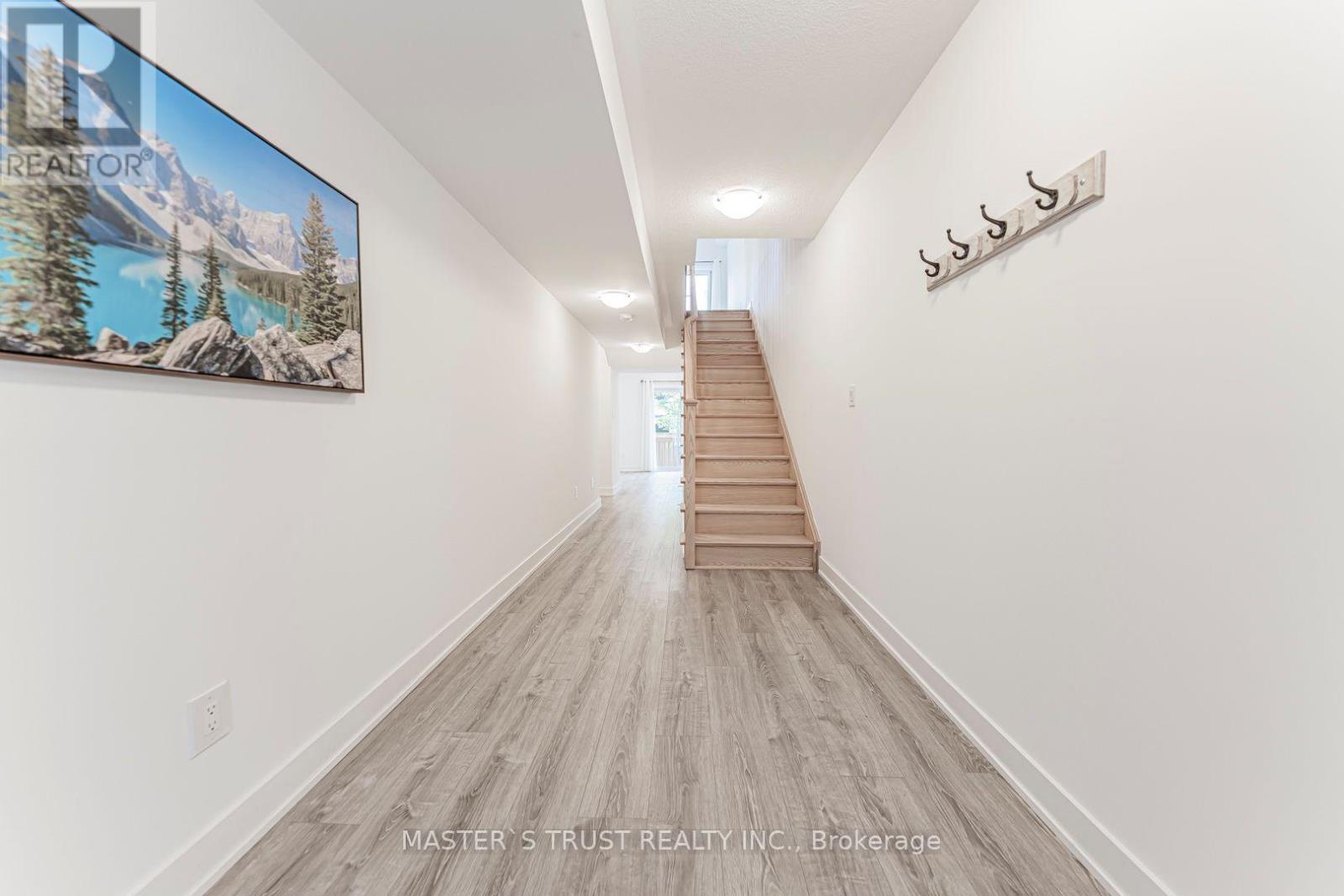110 COVINGTON CRESCENT - 10