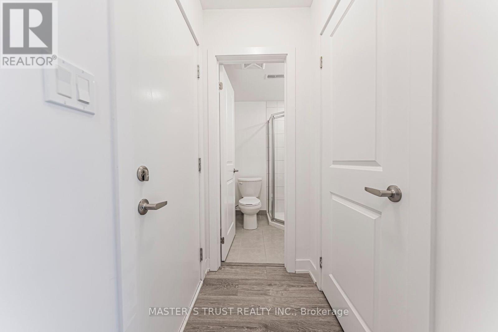110 COVINGTON CRESCENT - 11