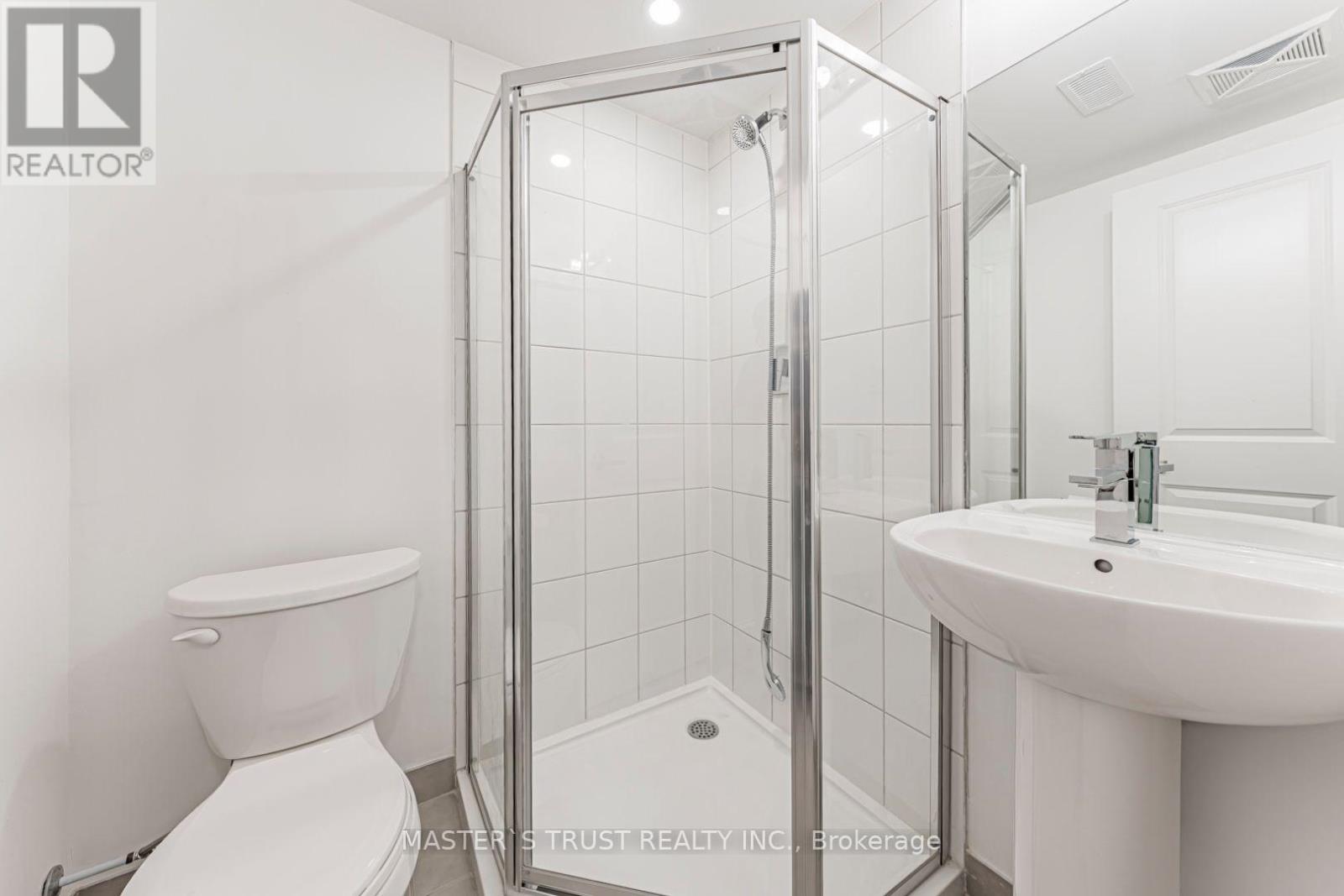 110 COVINGTON CRESCENT - 12