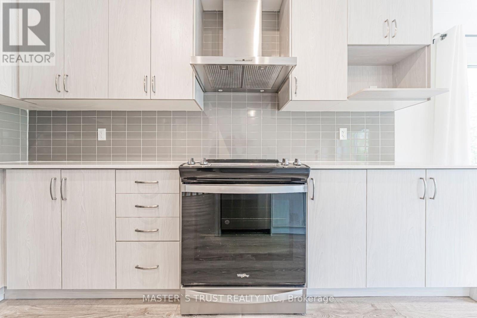 110 COVINGTON CRESCENT - 20