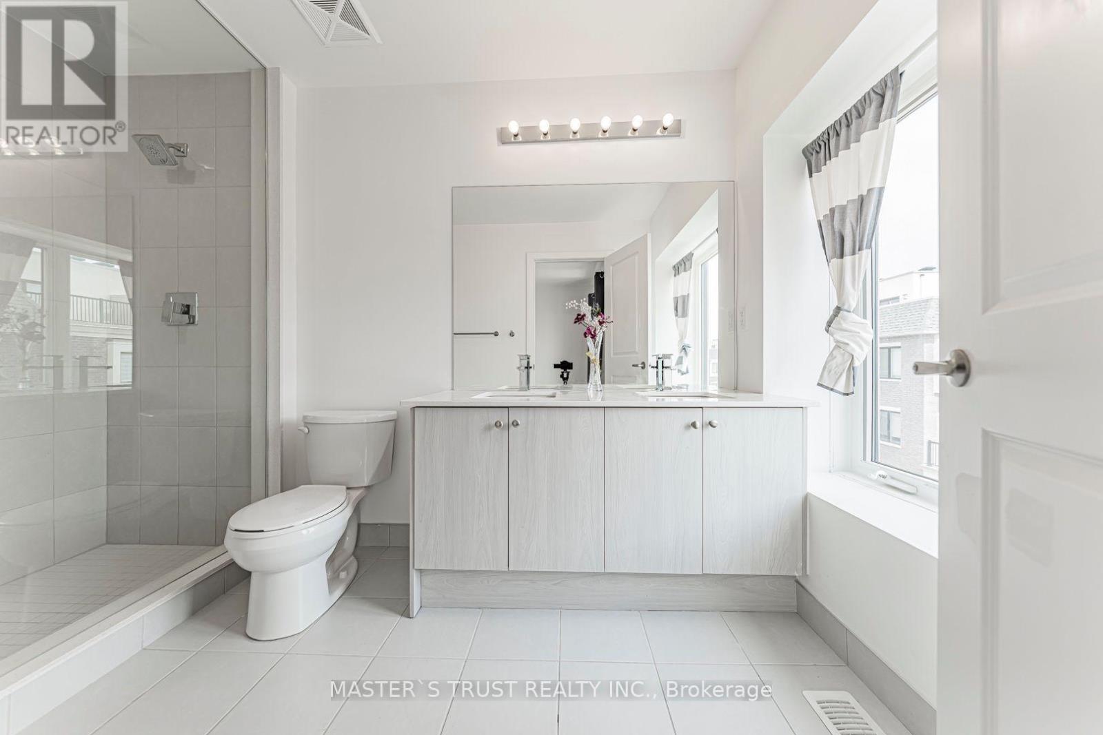 110 COVINGTON CRESCENT - 33