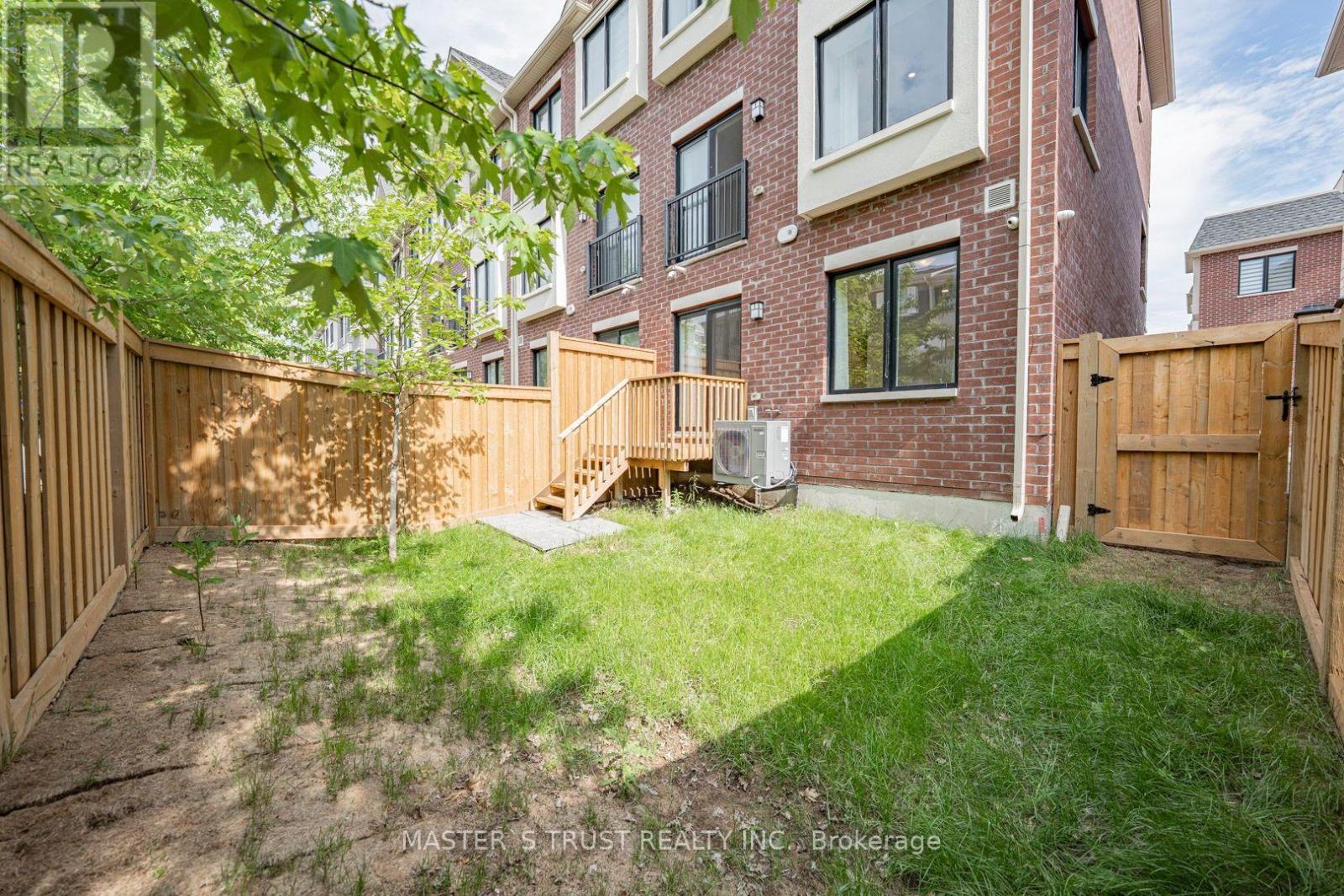 110 COVINGTON CRESCENT - 5