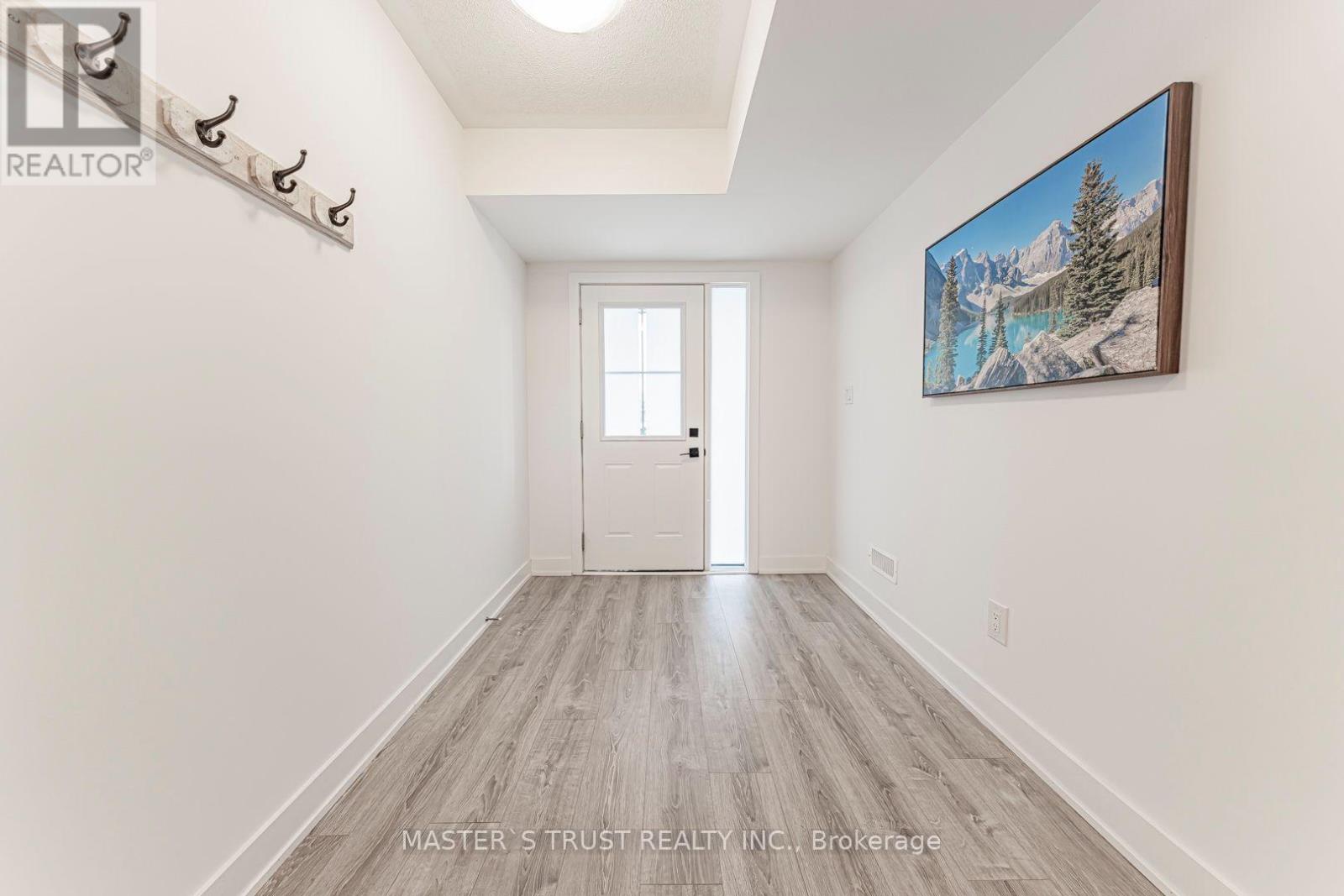 110 COVINGTON CRESCENT - 9
