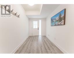 110 Covington Crescent, Whitchurch Stouffville, ON L4A4W8 Photo 9