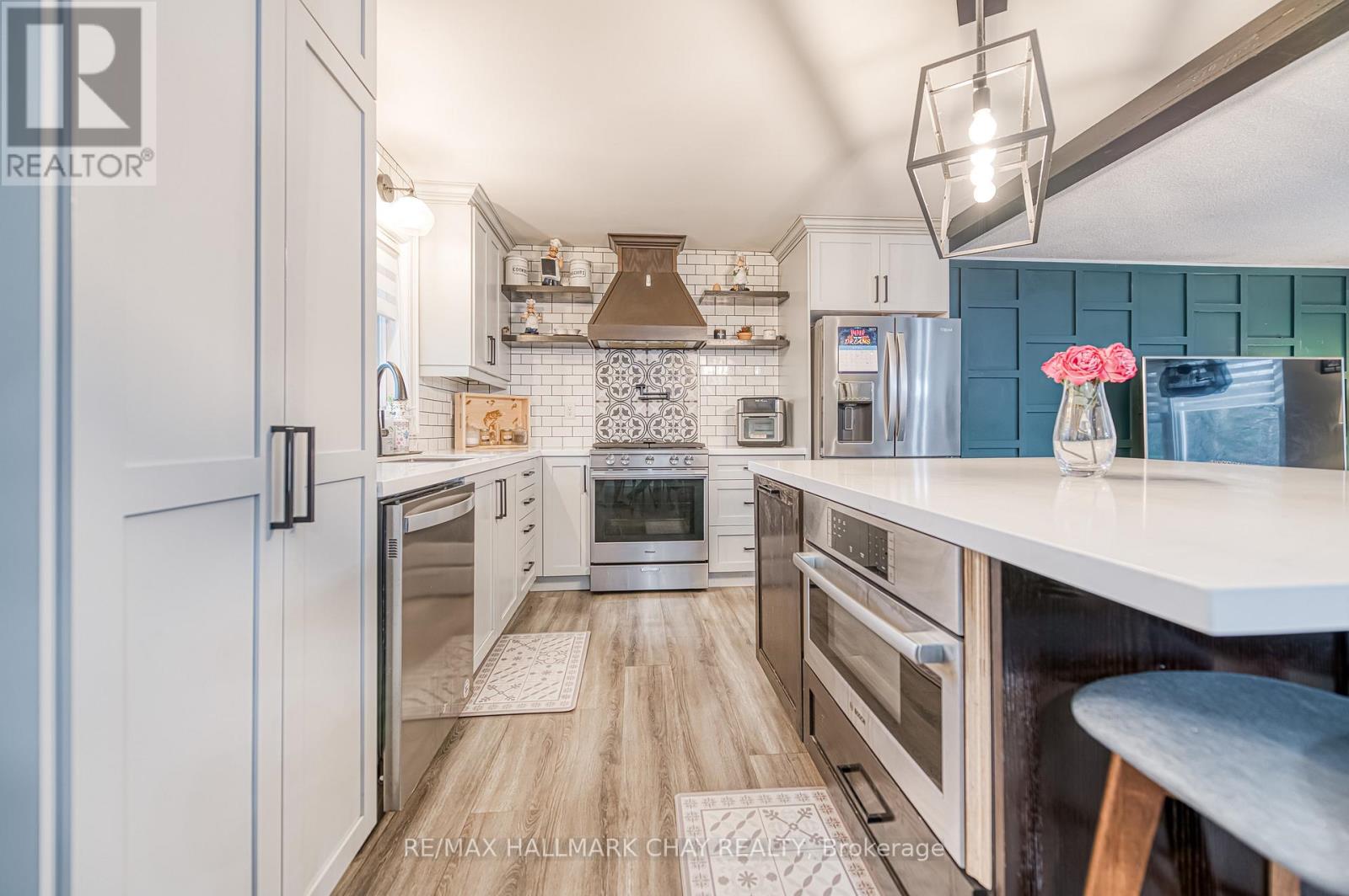 20 HOWARD AVENUE - 12