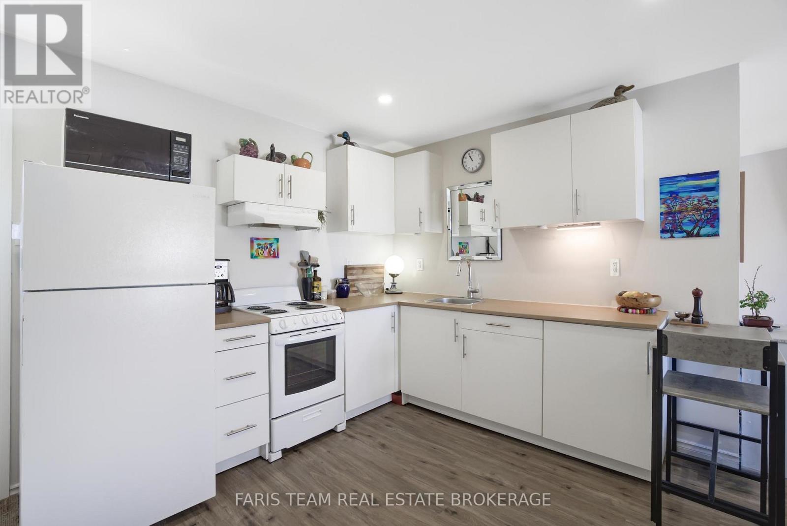 179 JOHN STREET - 13