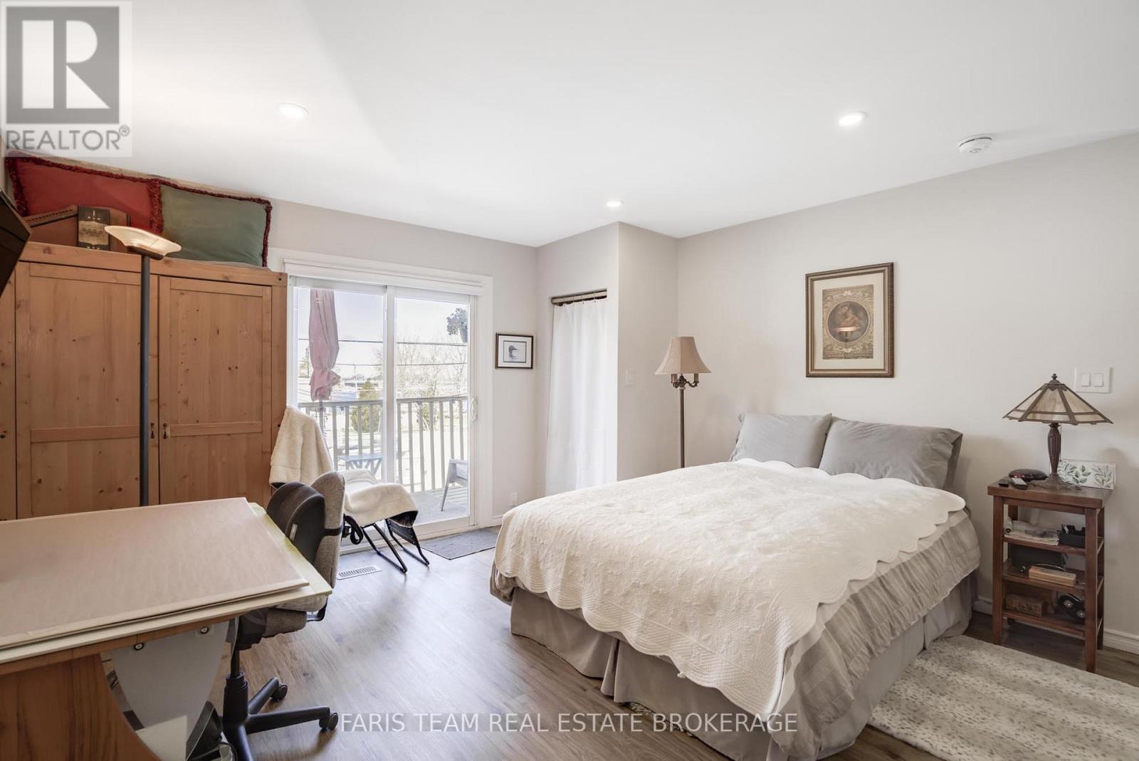 179 JOHN STREET - 16