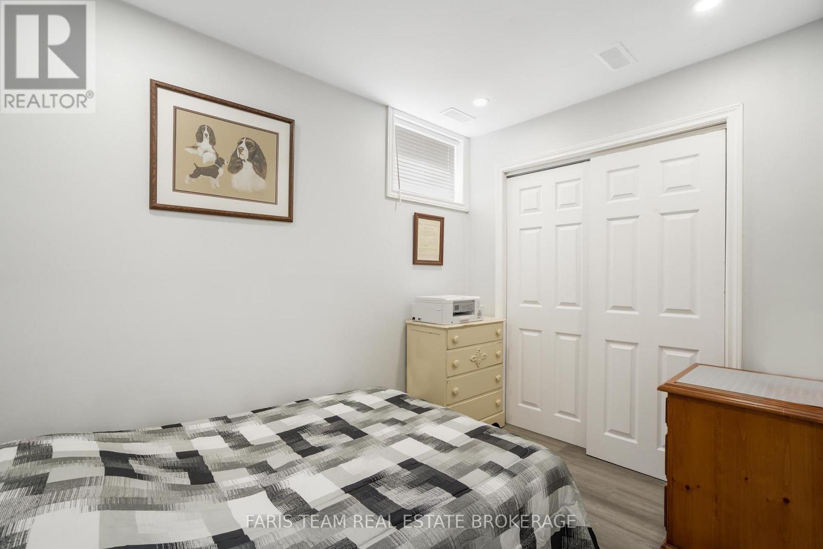 179 JOHN STREET - 24