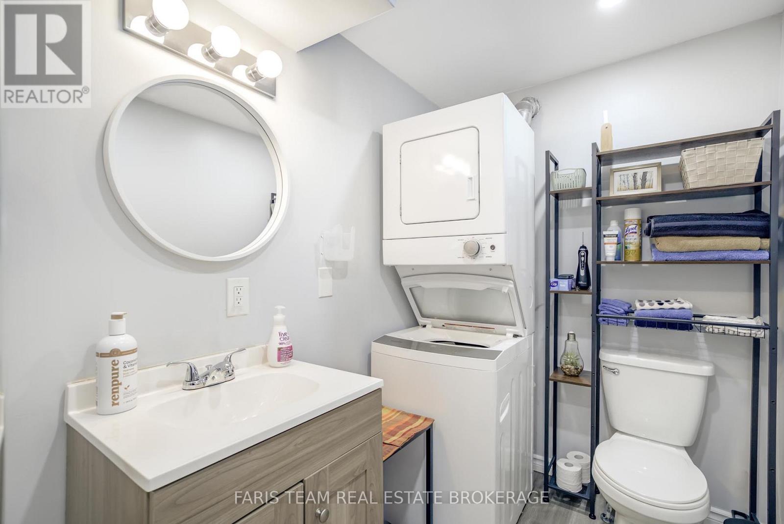 179 JOHN STREET - 25