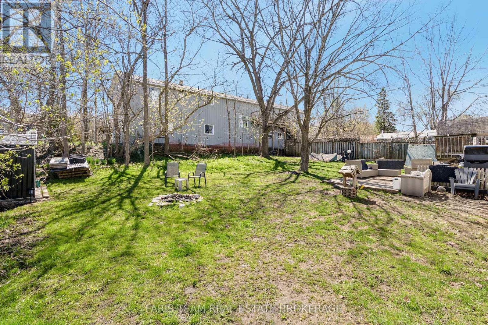 179 JOHN STREET - 27