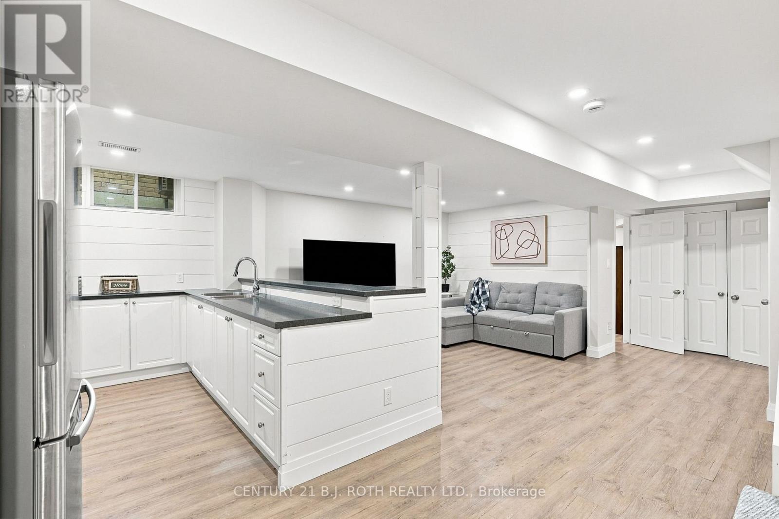 96 PENVILL TRAIL - Image 28