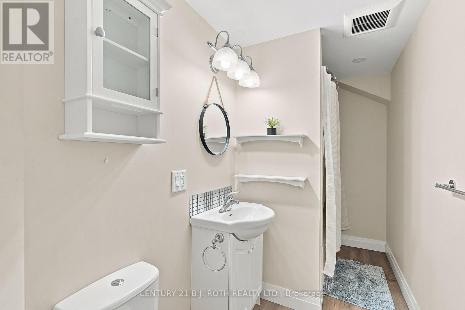96 PENVILL TRAIL - Image 32