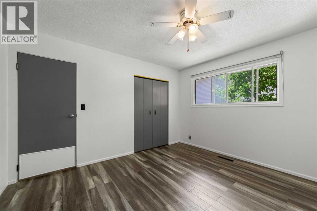 4814 49 Avenue - 12