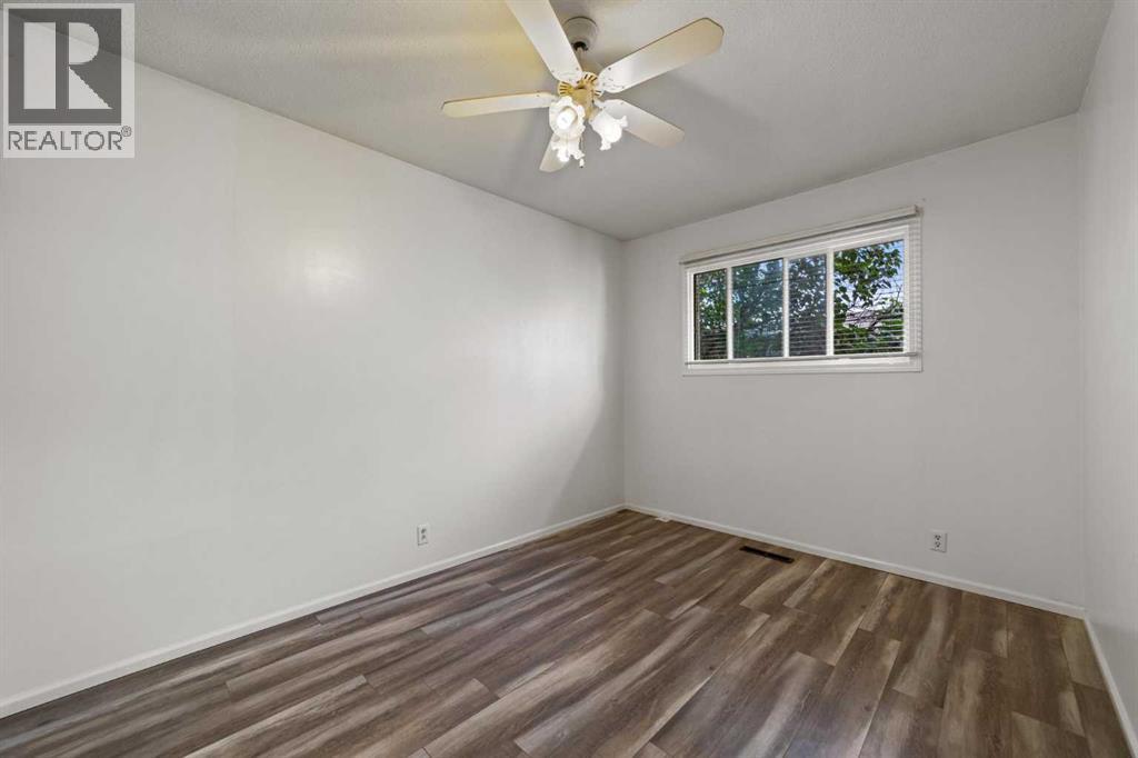 4814 49 Avenue - 15