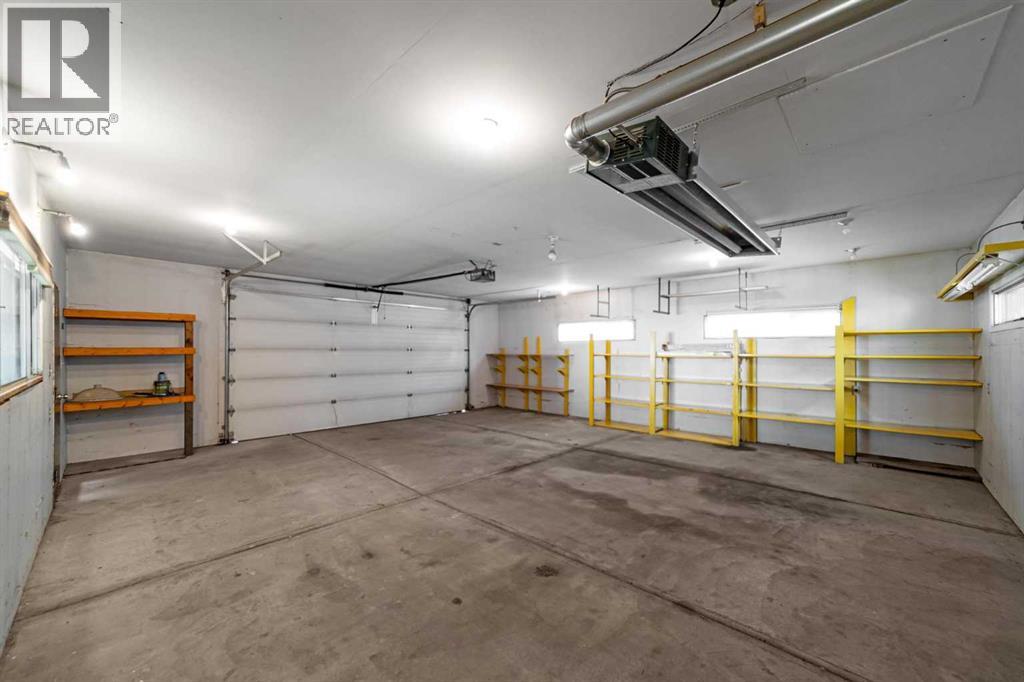 4814 49 Avenue - 25