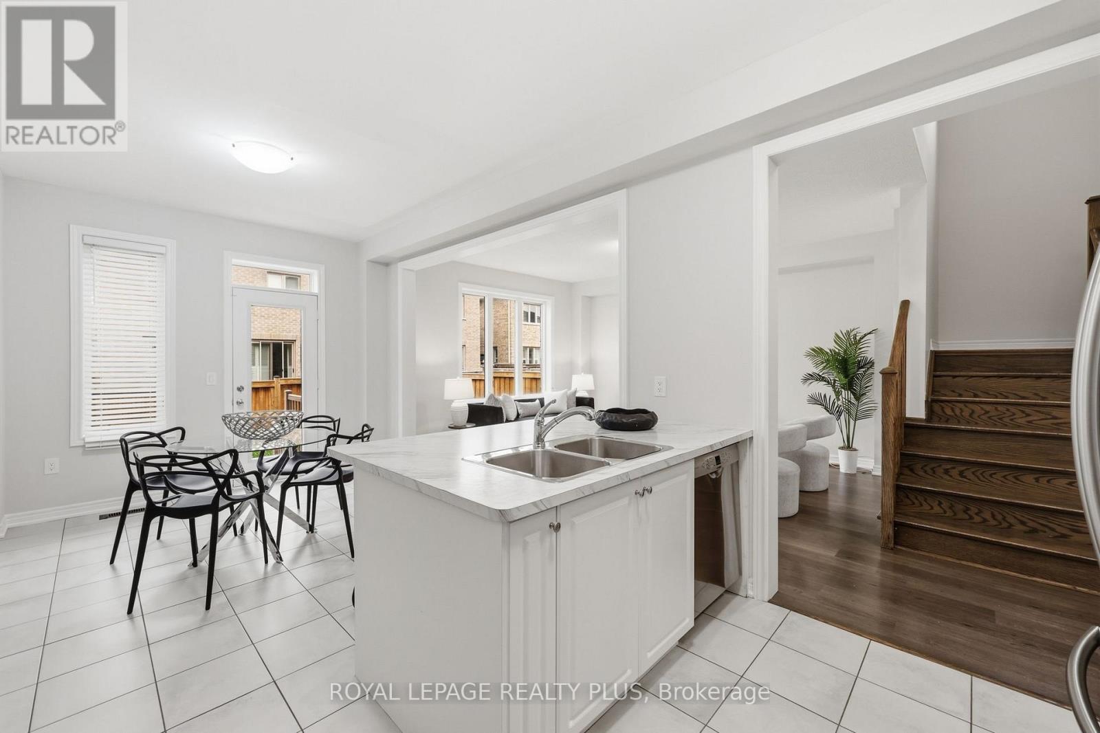 1527 CARR LANDING - 19