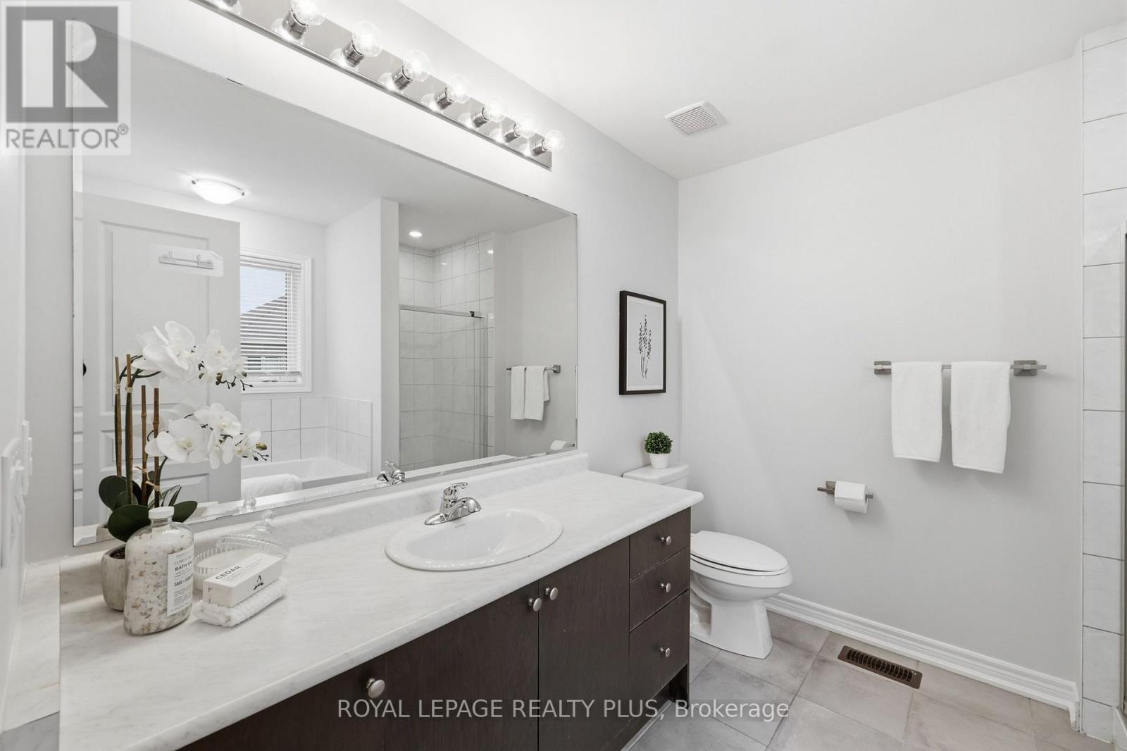 1527 CARR LANDING - 33