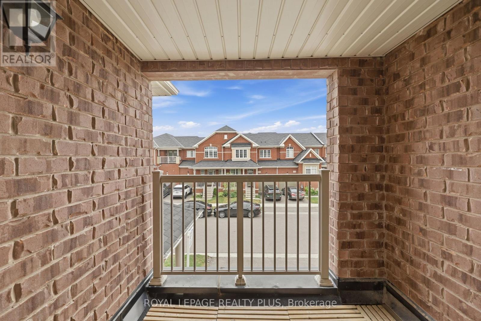 1527 CARR LANDING - 37