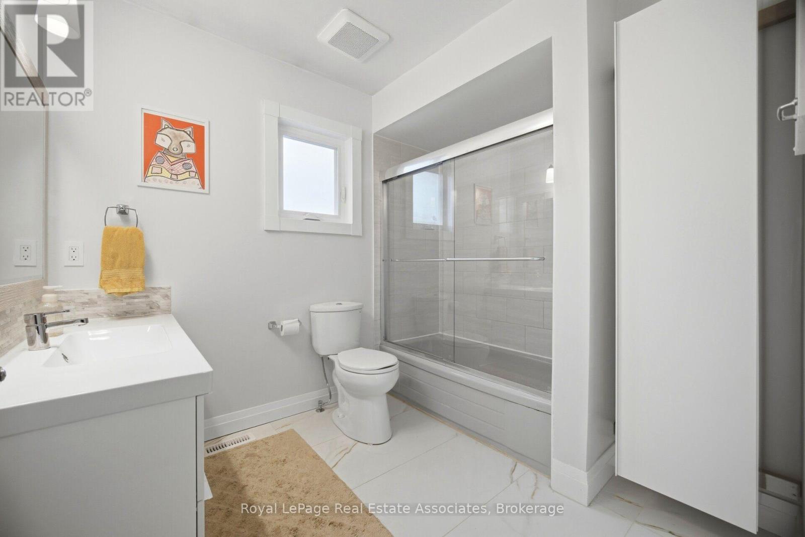 225 BARBER DRIVE - 32