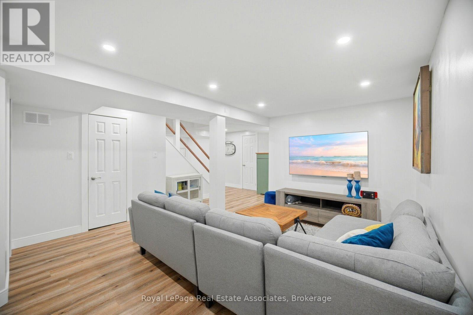 225 BARBER DRIVE - 35