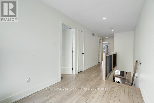 271 QUEEN MARY STREET - 11