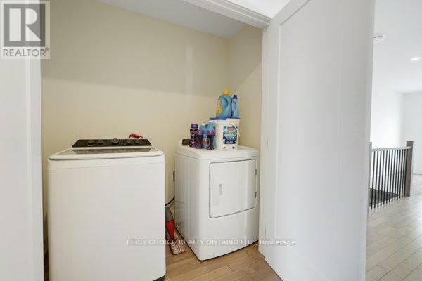 271 QUEEN MARY STREET - 17