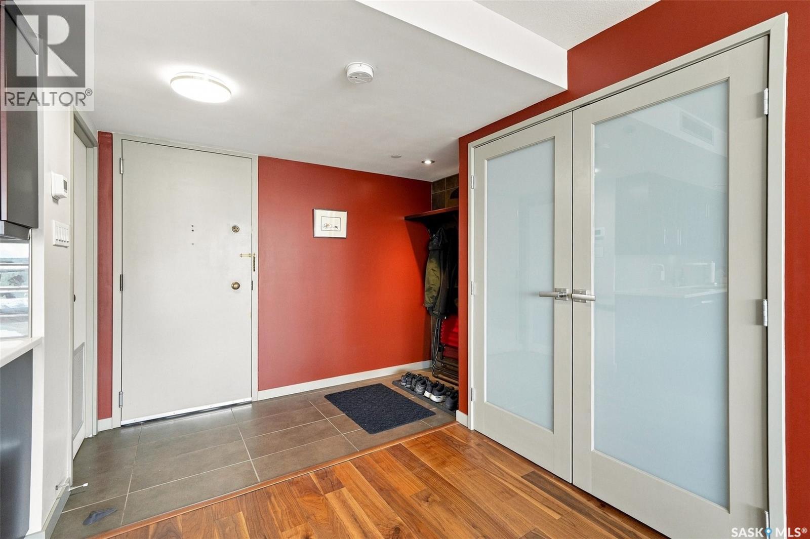 #2102 315 5th AVENUE N - Image 35