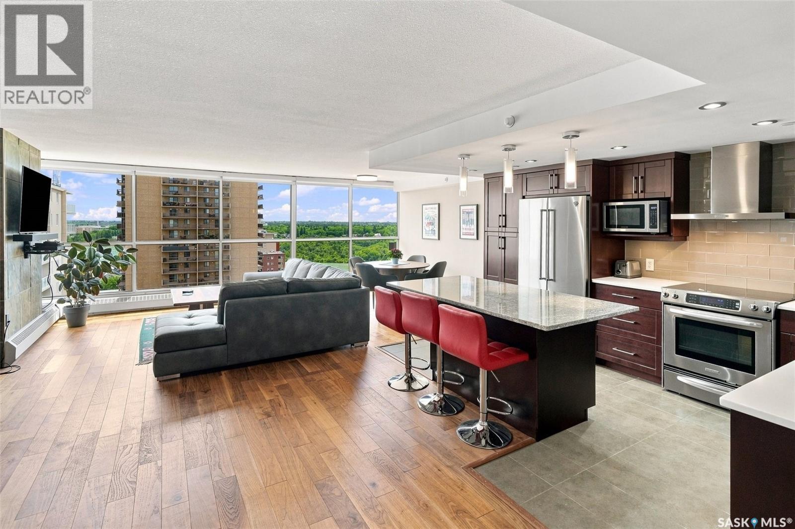 #2102 315 5th AVENUE N - Image 4