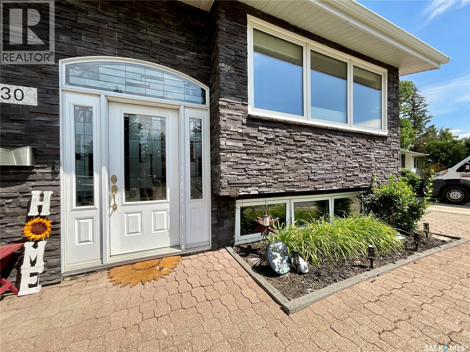 30 Rosewood PLACE - Image 5