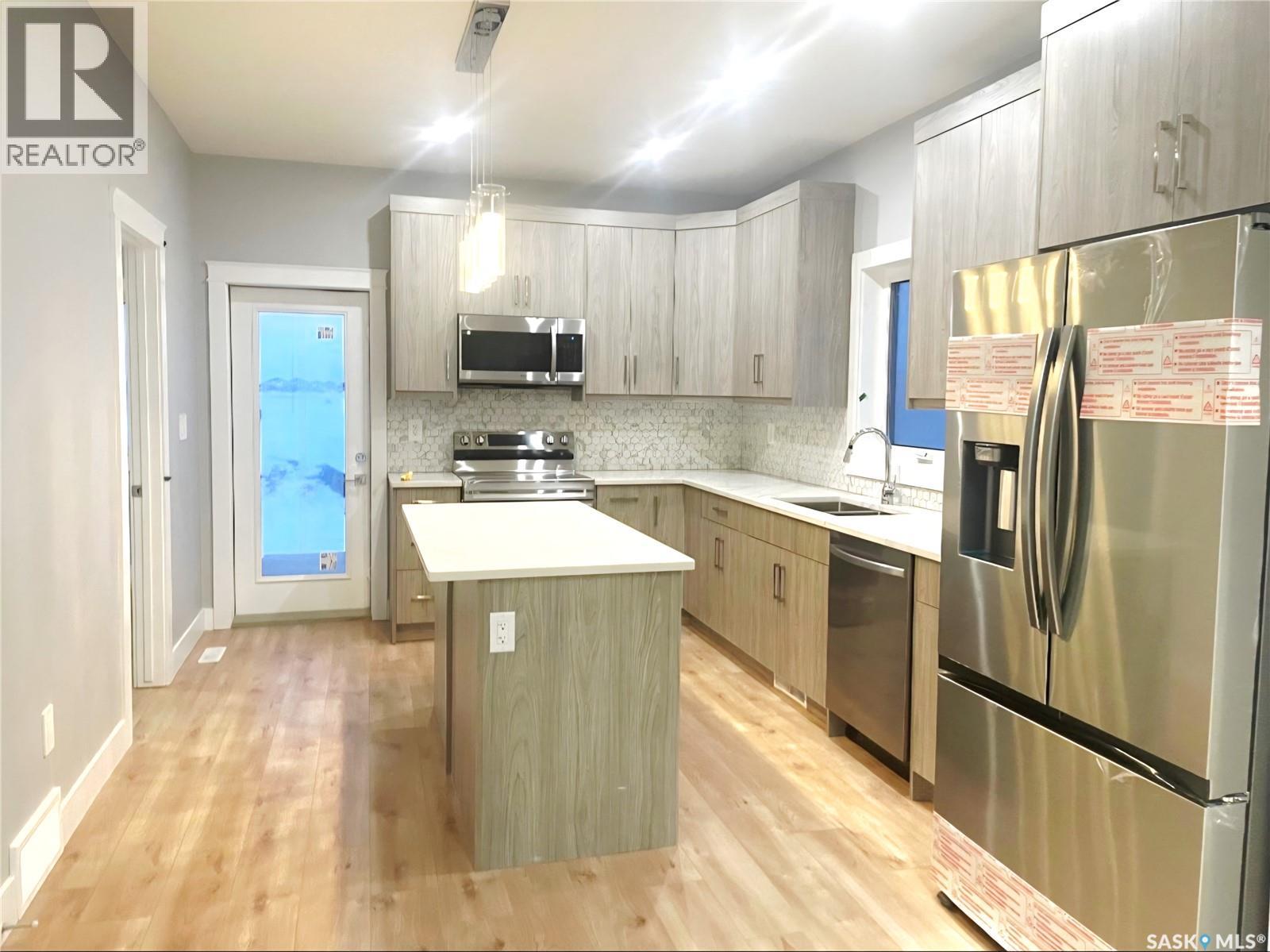 226 Nightingale ROAD - 2